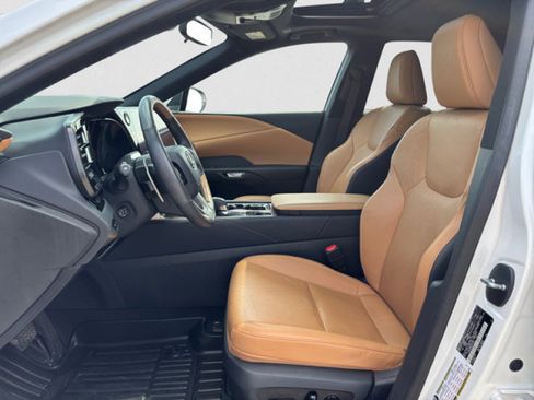 Used 2024 Lexus RX 350 Premium Plus image 10