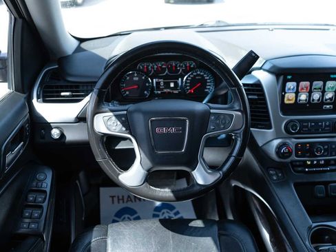 Used 2018 GMC Yukon SLT w/ Premium Edition image 18