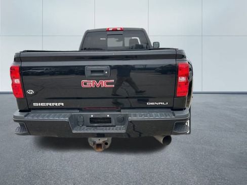 Used 2019 GMC Sierra 3500 Denali w/ Duramax Plus Package image 10