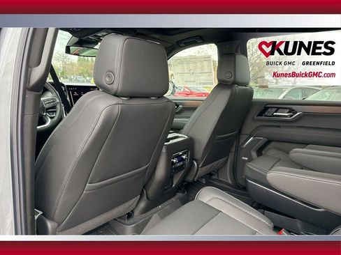 New 2026 GMC Yukon XL Denali w/ Sun & Power Step Package AWD/4WD image 34