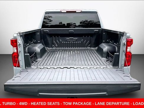 Used 2024 Chevrolet Silverado 1500 LT AWD/4WD image 7