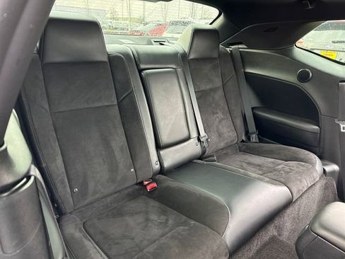 Used 2015 Dodge Challenger R/T Plus image 10