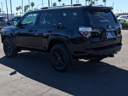 Used 2019 Toyota 4Runner SR5 image 4