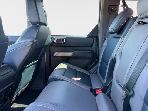 Used 2023 Ford Bronco Outer Banks w/ Sasquatch Package image 15