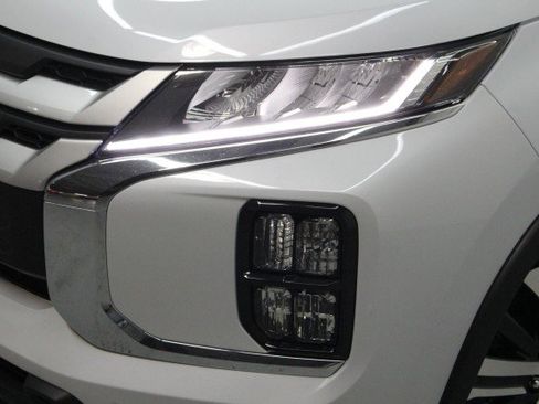 New 2026 Mitsubishi Outlander Sport ES image 2