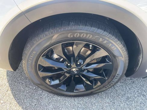 Used 2020 Kia Sorento S FWD image 12