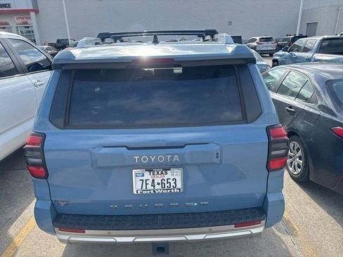 Used 2025 Toyota 4Runner Limited AWD/4WD image 8