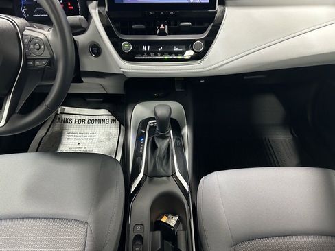 Used 2025 Toyota Corolla SE w/ SE Premium Package image 37