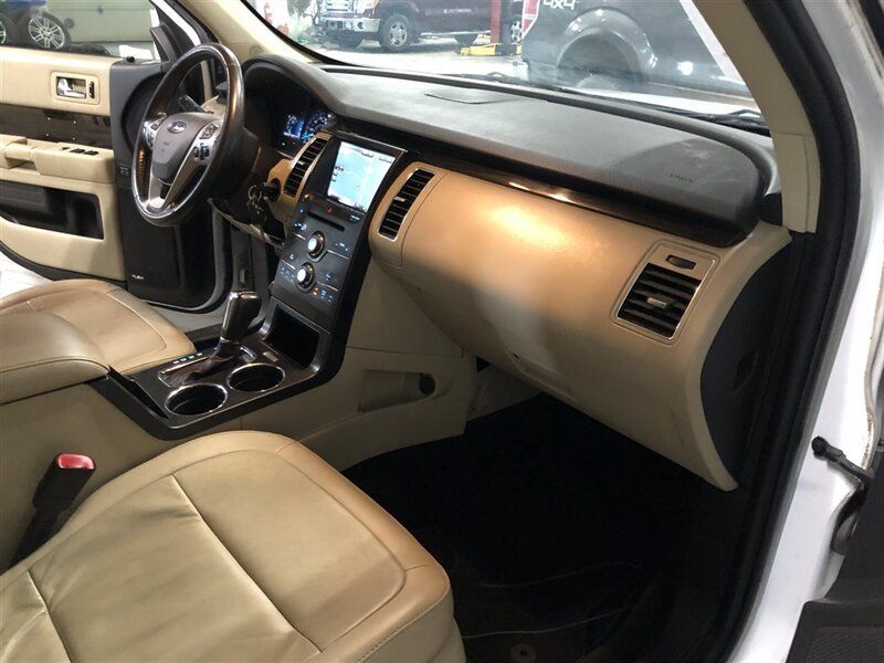 Used 2014 Ford Flex SEL w/ Equipment Group 202A AWD/4WD image 19