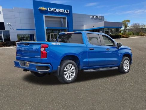 Used 2023 Chevrolet Silverado 1500 Custom AWD/4WD image 26