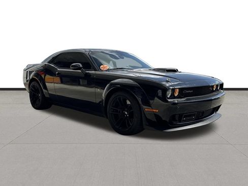 Used 2023 Dodge Challenger R/T Scat Pack RWD image 3