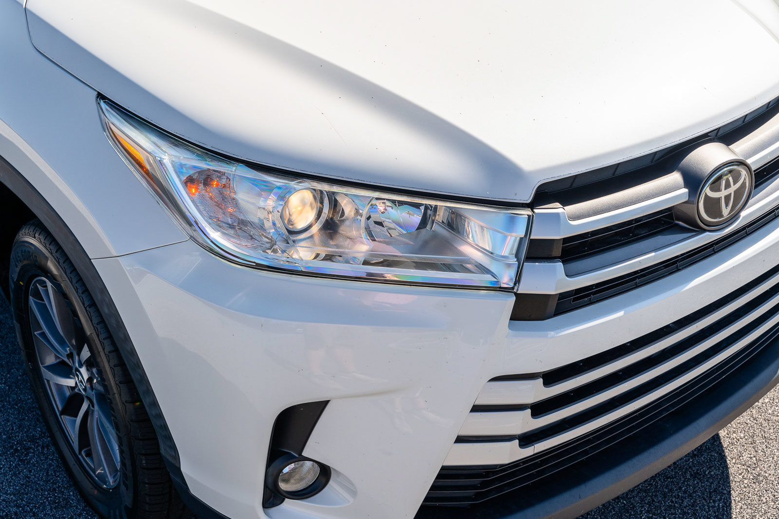Used 2019 Toyota Highlander XLE FWD image 11