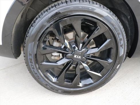 Used 2021 Kia Sorento SX image 7