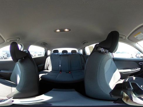 Used 2025 Kia K4 LXS image 42