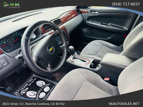 Used 2011 Chevrolet Impala LS Sedan 4D image 17
