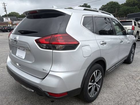 Used 2018 Nissan Rogue SL FWD image 5