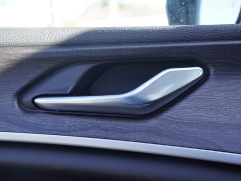 New 2026 Jeep Grand Cherokee Altitude image 11