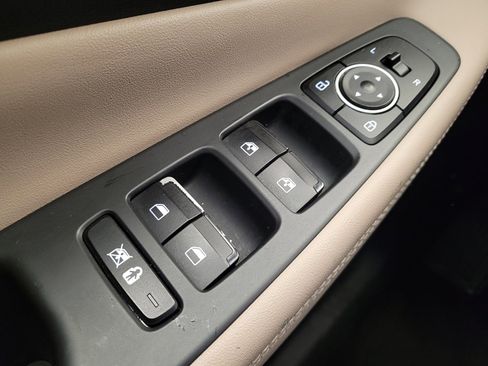 Used 2019 Hyundai Santa Fe Limited image 27