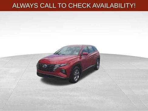 Used 2023 Hyundai Tucson SE AWD/4WD image 3