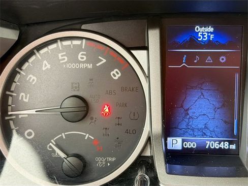 Used 2016 Toyota Tacoma SR5 image 13