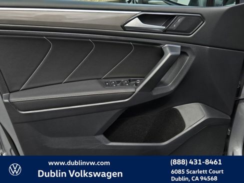 Certified 2023 Volkswagen Tiguan SE R-Line image 10