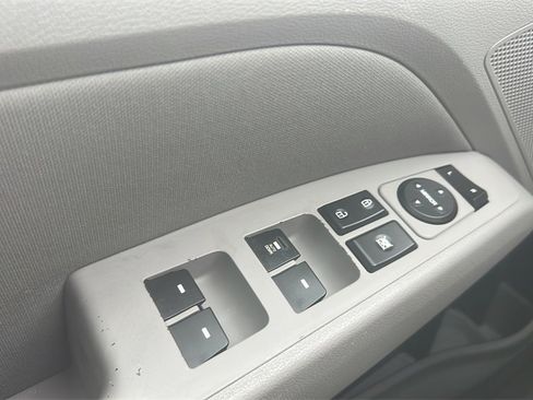 Used 2019 Hyundai Elantra SEL image 18