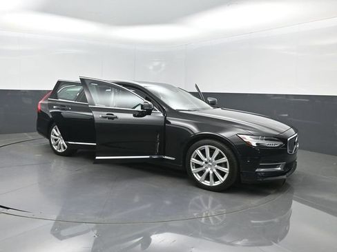 Used 2019 Volvo V90 T5 Inscription w/ Advanced Package FWD image 39