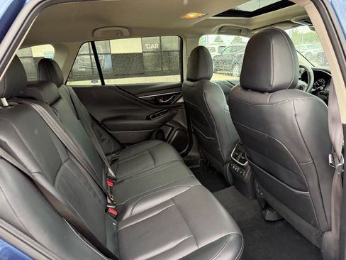Used 2022 Subaru Outback Limited image 23