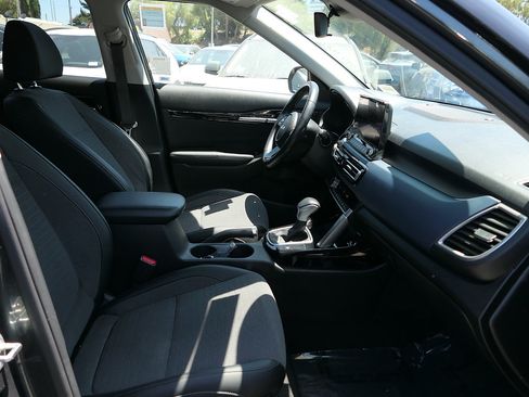 Used 2022 Kia Seltos S FWD image 25