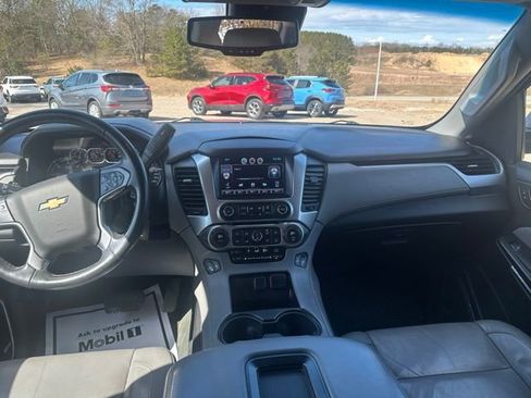 Used 2015 Chevrolet Suburban LT AWD/4WD image 28