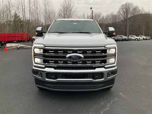 New 2026 Ford F250 Lariat w/ Chrome Package image 2