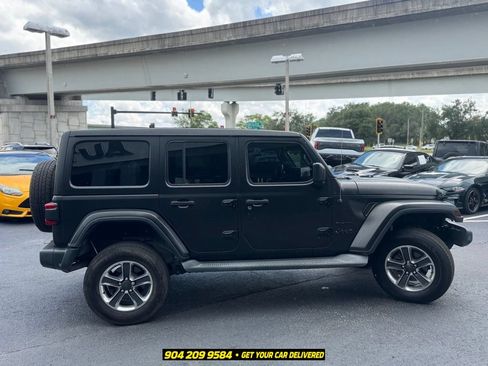 Used 2020 Jeep Wrangler Unlimited Sahara AWD/4WD image 7