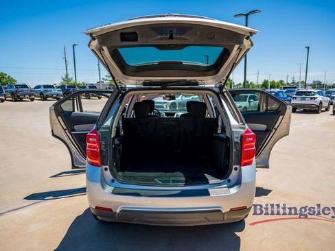 Used 2017 Chevrolet Equinox LT w/ Convenience Package FWD image 17