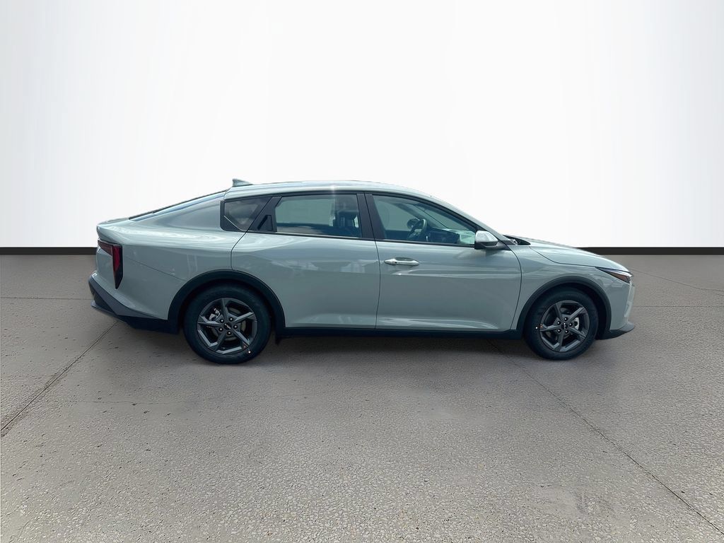 New 2026 Kia K4 FWD image 8