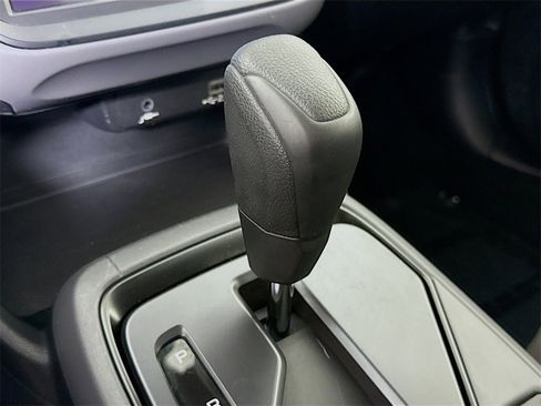 Used 2024 Subaru Crosstrek 2.0i image 10