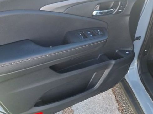 Used 2024 Honda Ridgeline RTL image 8