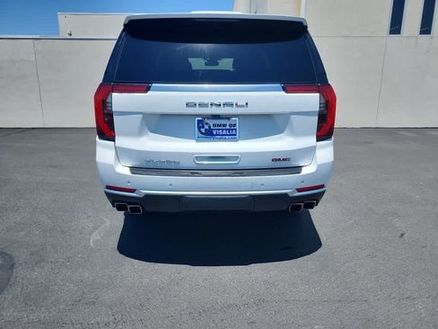 Used 2025 GMC Yukon XL Denali AWD/4WD image 6