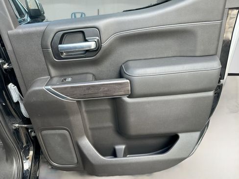 Used 2019 Chevrolet Silverado 1500 LTZ image 29