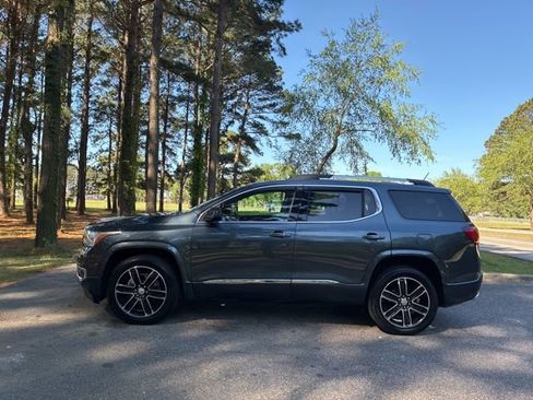 Used 2019 GMC Acadia Denali w/ Technology Package AWD/4WD image 7