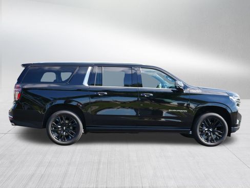 Used 2023 Chevrolet Suburban High Country AWD/4WD image 8