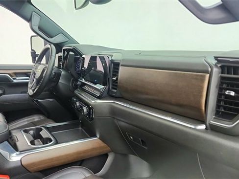 Used 2024 Chevrolet Silverado 3500 High Country image 22
