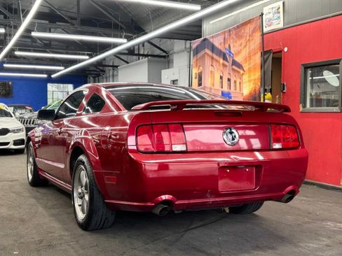 Used 2006 Ford Mustang GT Premium image 4