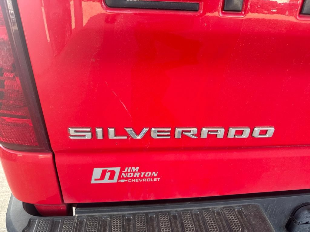 Used 2024 Chevrolet Silverado 1500 LT AWD/4WD image 7