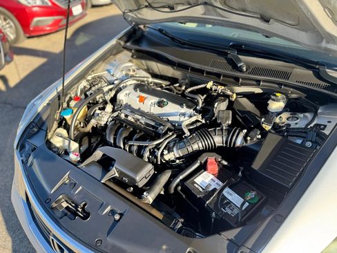 Used 2010 Honda Accord LX image 30