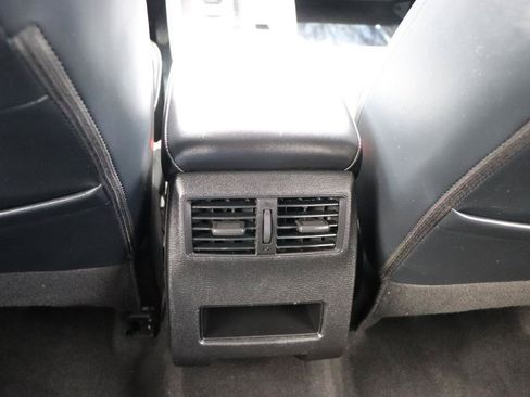 Used 2024 Mitsubishi Outlander FWD image 22