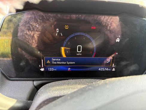 Used 2024 Chevrolet TrailBlazer LS w/ LS Convenience Package FWD image 2