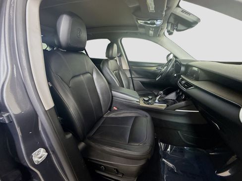 Used 2018 Alfa Romeo Stelvio Ti image 29