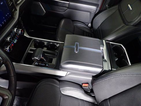 Used 2024 Ford F150 Platinum image 28