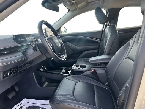 Used 2025 Ford Mustang Mach-E Premium image 11
