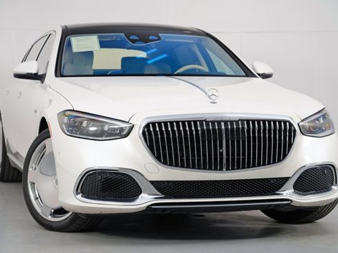 Used 2023 Mercedes-Benz Maybach S 680 4MATIC image 4